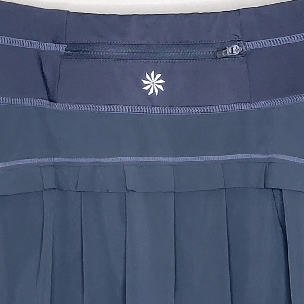 Athleta Dark Gray Runaround Skort Size Medium Golf Tennis Pickleball